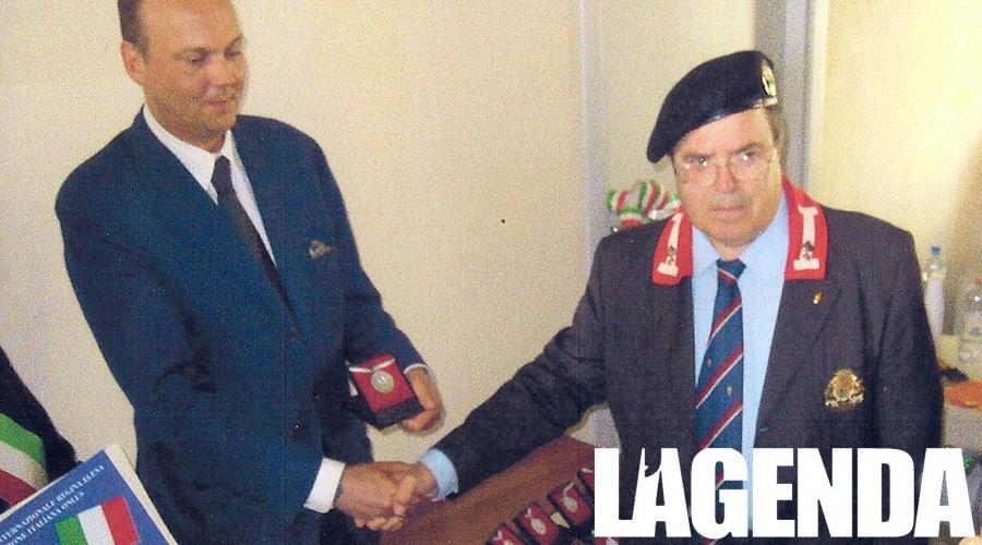 Consegna della medaglia associativa dell'Angs al principe