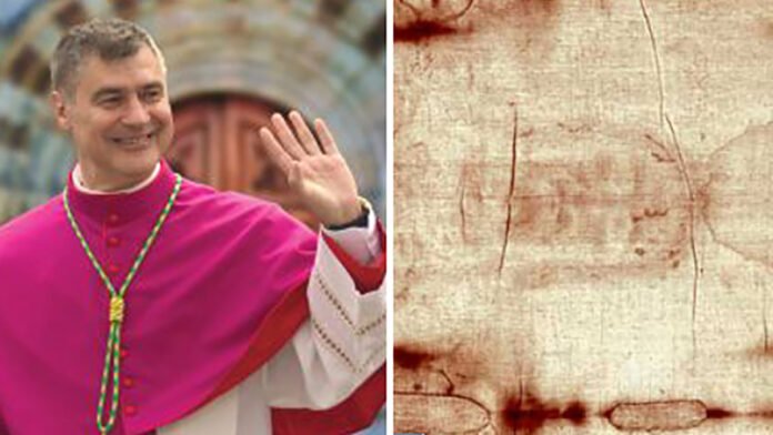 Il Cardinale Repole e la Sindone