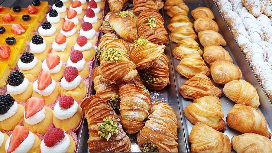 Pasticcini e dintorni