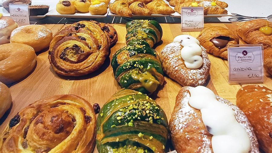 Pasticcini e dintorni