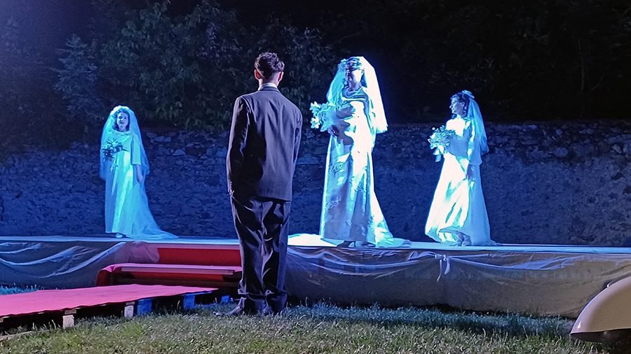 Sfilata a Chiusa di San Michele