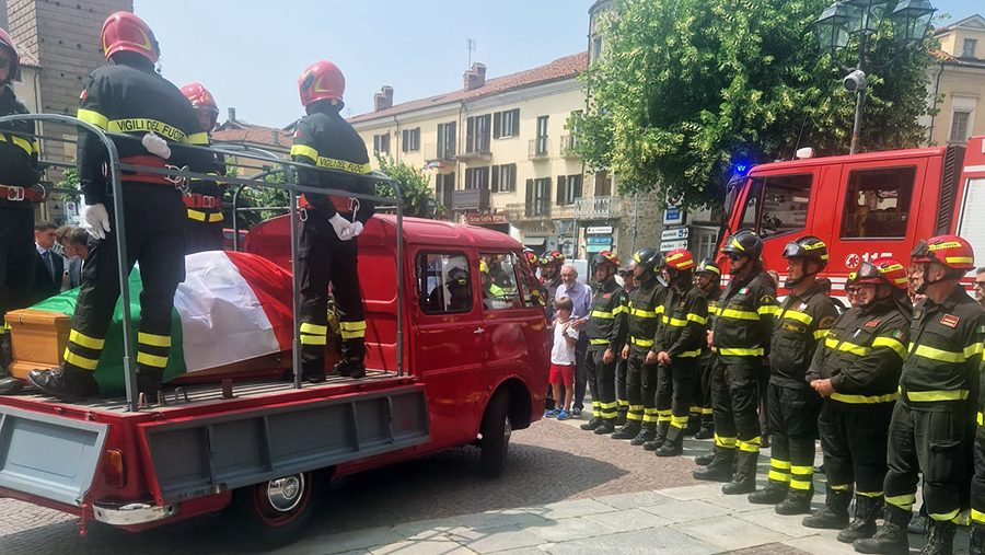 Il funerale di Gilberto Monfrino