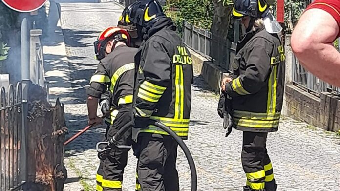 Bussoleno incendio ai giardini