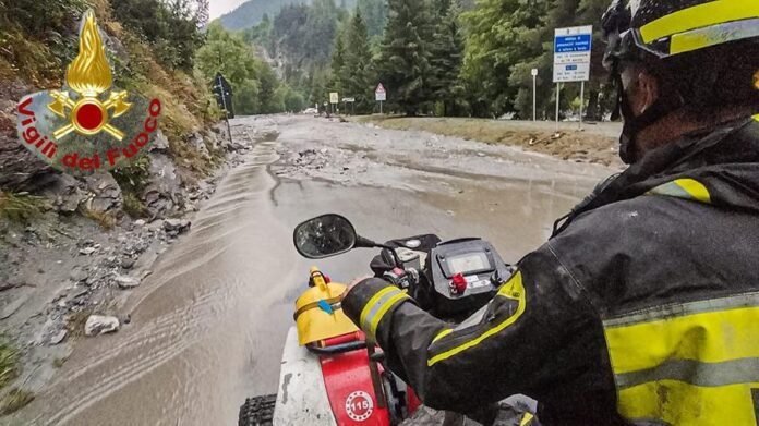 Vigili del Fuoco a Bardonecchia
