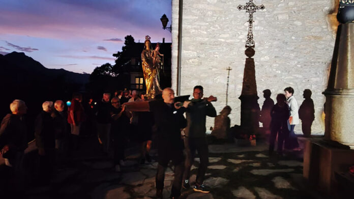 Processione a Sauze