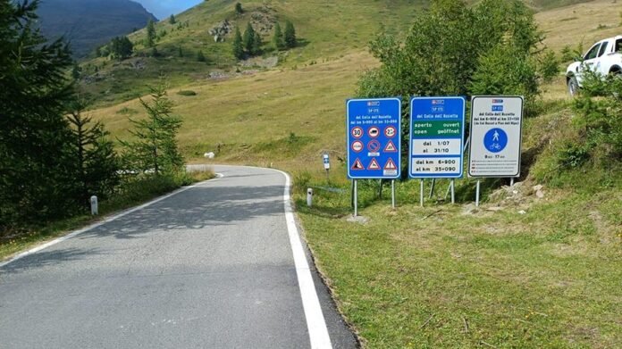 Strada Colle dell'Assietta