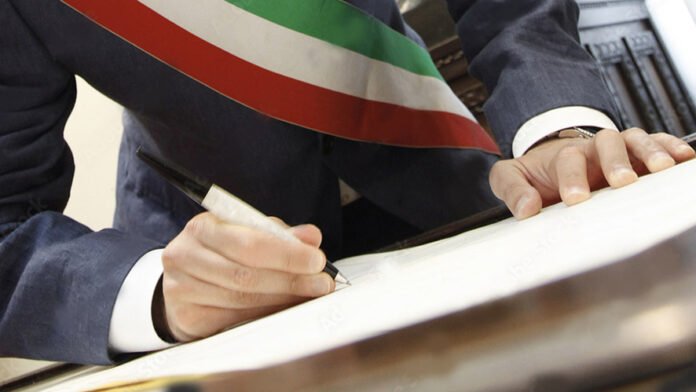 Sindaco firma