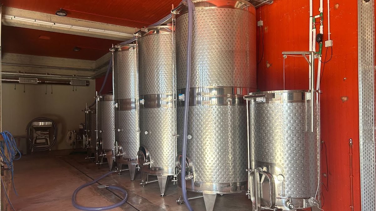 Nisyros Wines