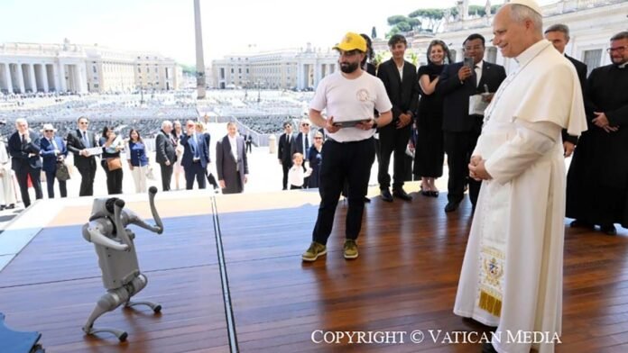 Il robot del Ferrari dal Papa