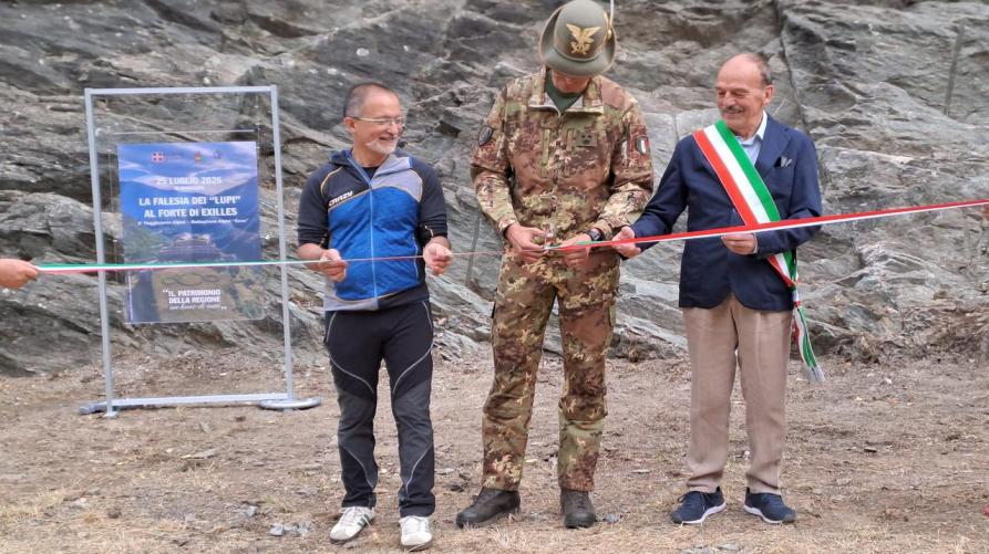 Il taglio del nastro 