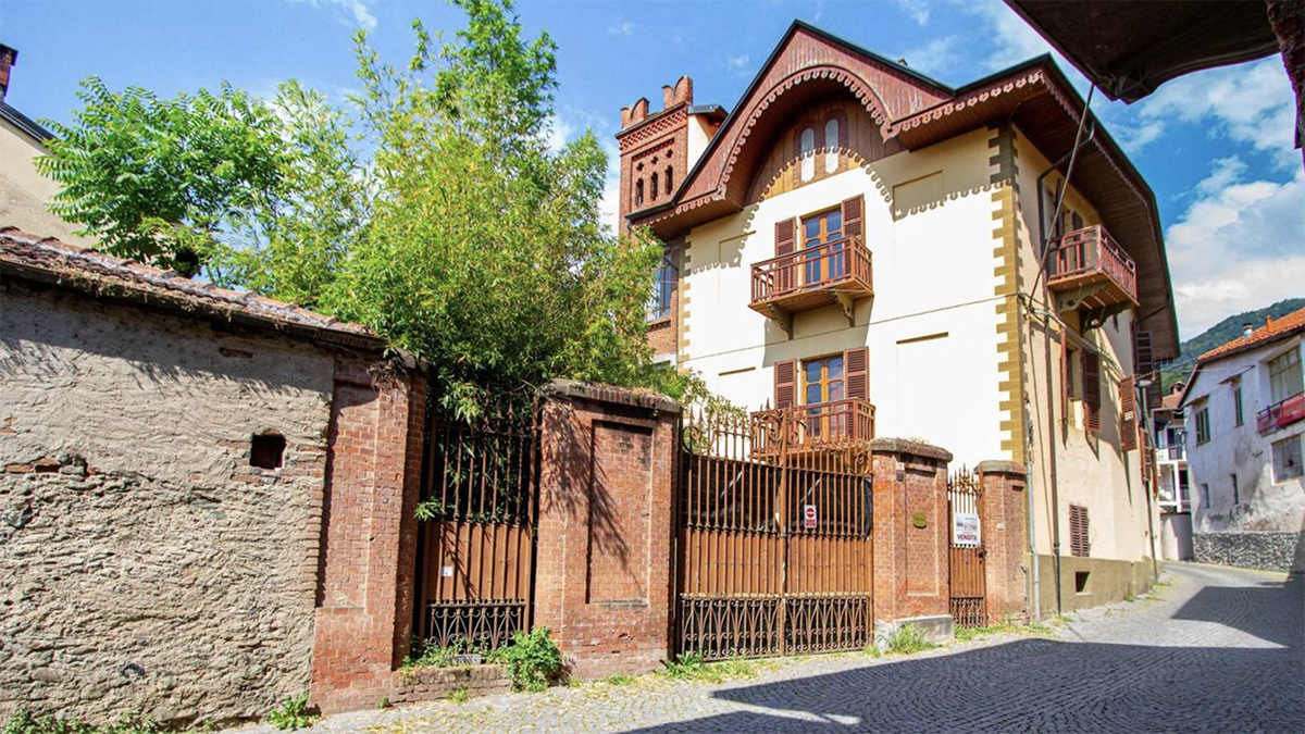 Den House Immobiliare
